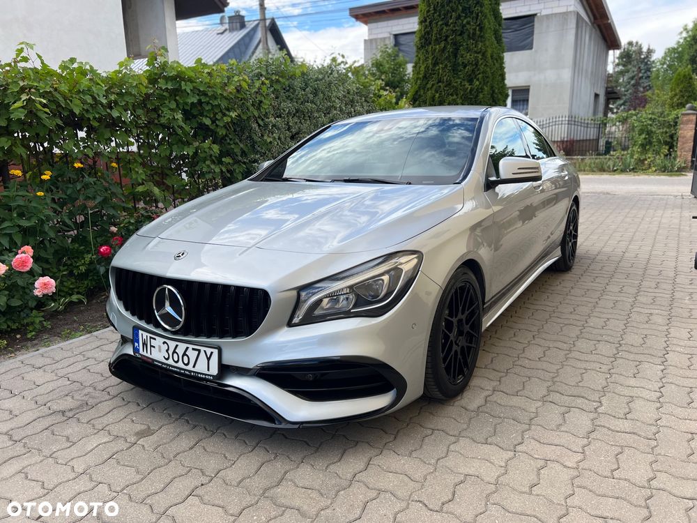Mercedes-Benz CLA 250 4-Matic AMG Line - 4