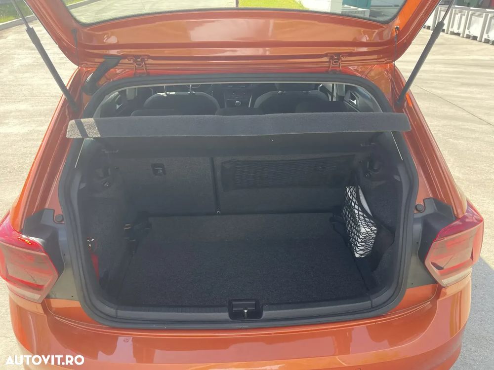 Volkswagen Polo - 12