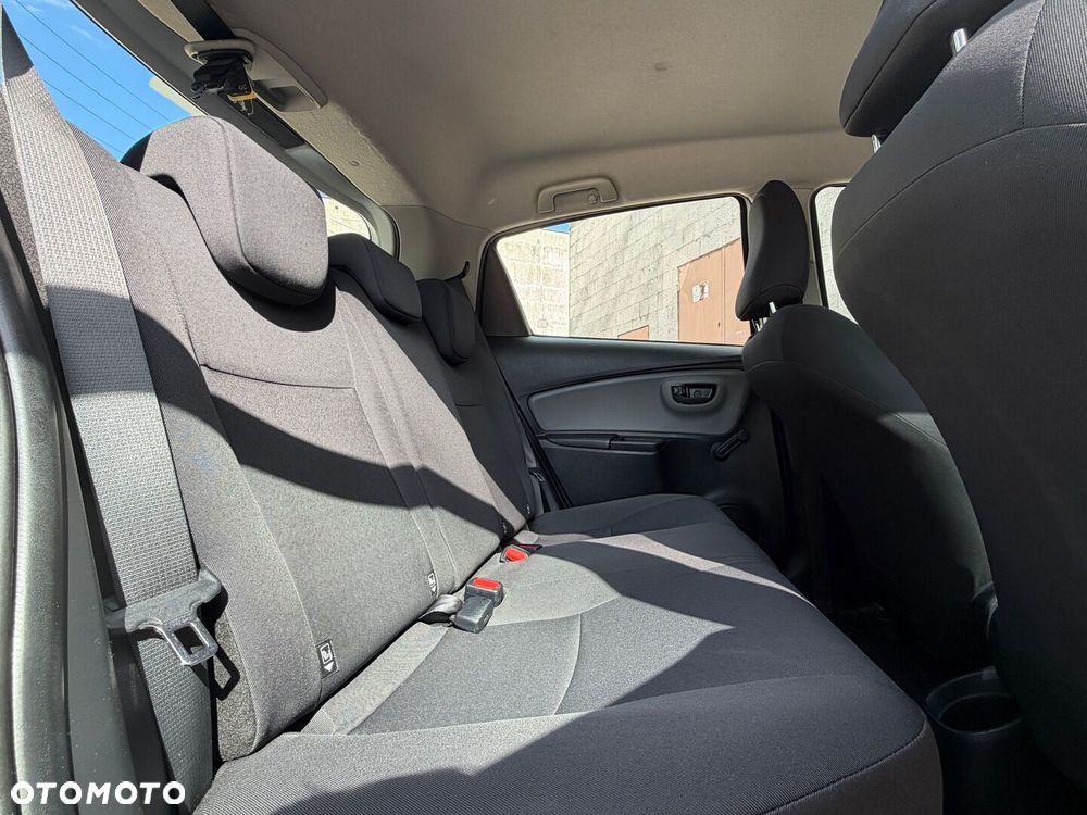 Toyota Yaris 1.0 Active EU6 - 21