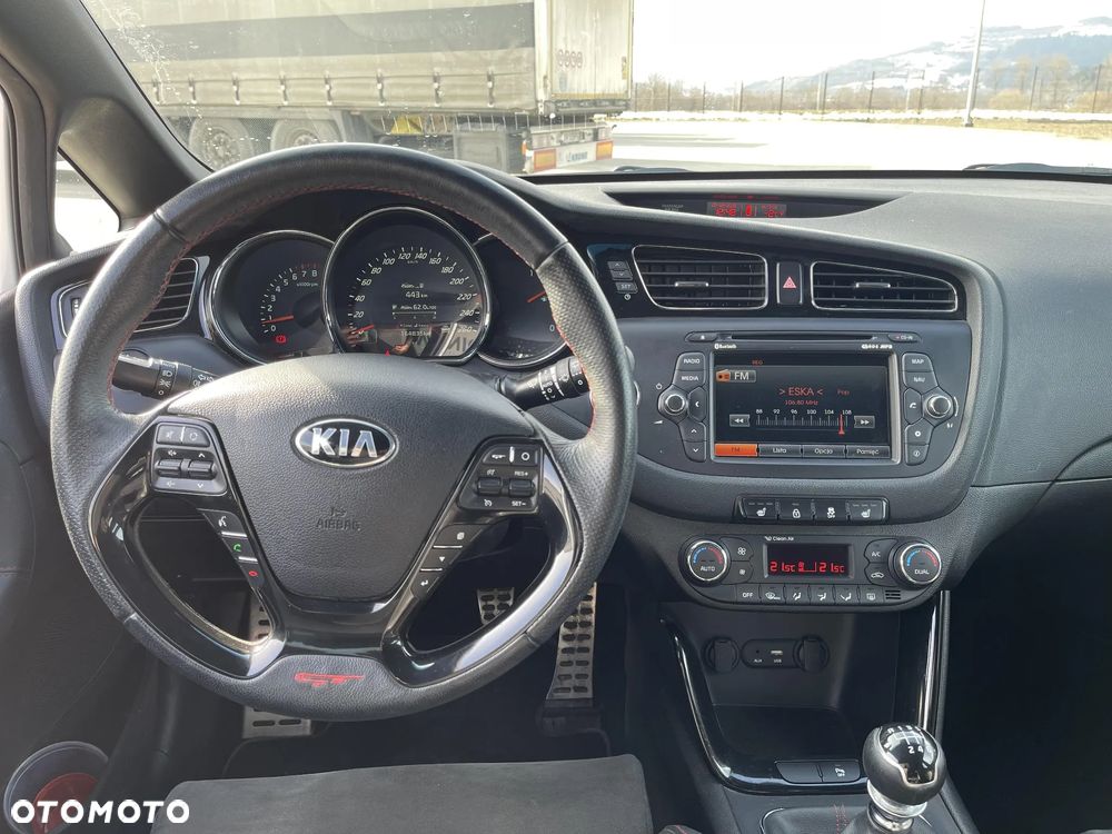 Kia Ceed 1.6 T-GDI GT - 14
