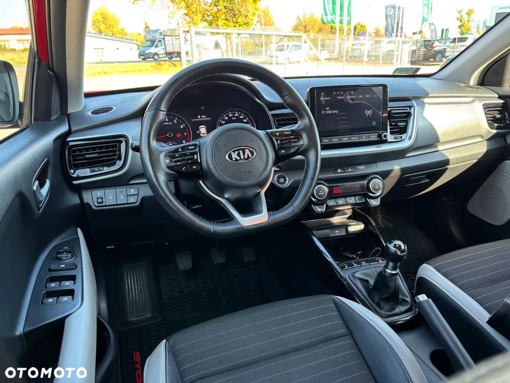 Kia Stonic 1.2 L Business Line - 14