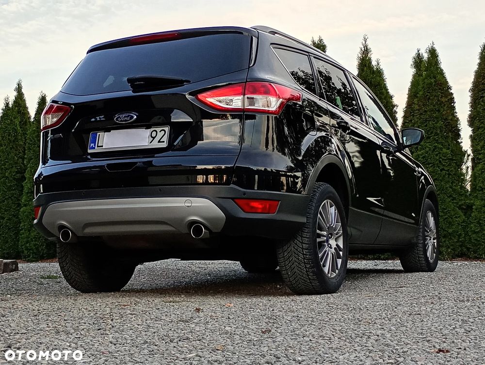 Ford Kuga 2.0 TDCi 2x4 Titanium - 22