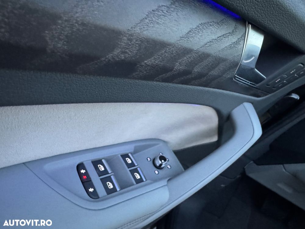 Audi Q5 55 TFSI e quattro S tronic PHEV S Line - 11
