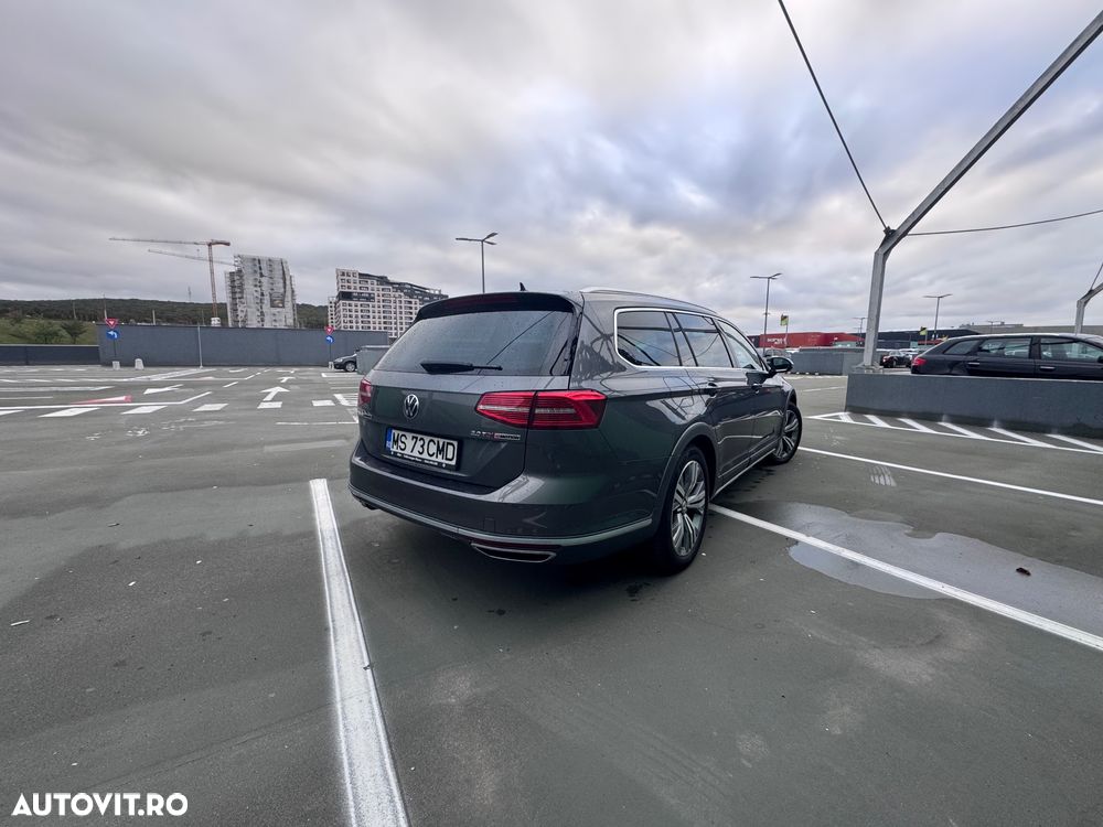 Volkswagen Passat Alltrack 2.0 TDI DSG 4Motion - 5
