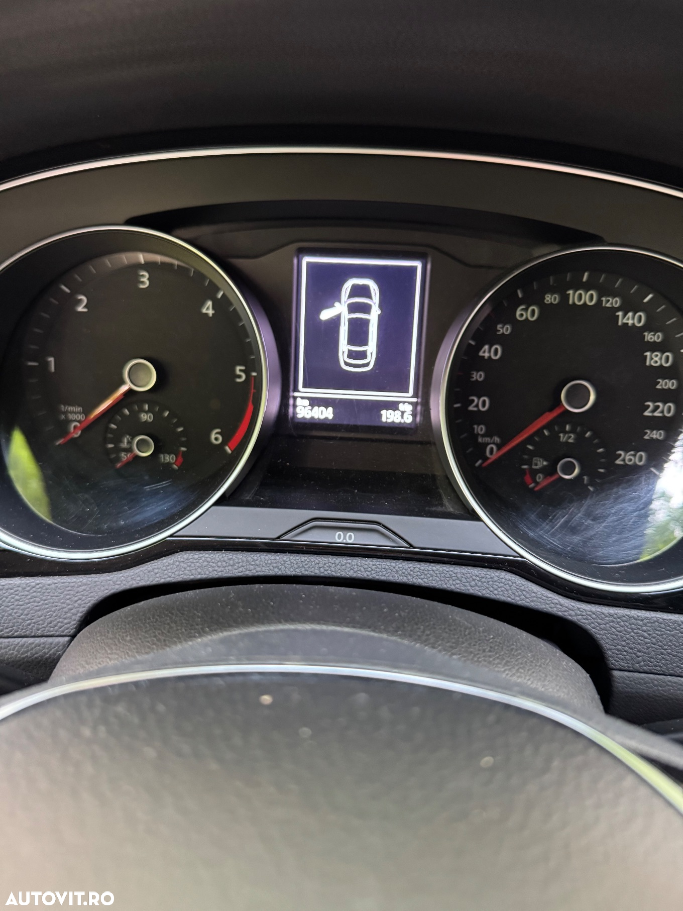 Volkswagen Passat 2.0 TDI DSG Comfortline - 6