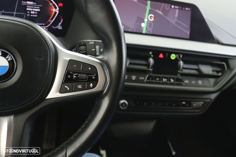 BMW 116 d Pack Desportivo M Auto - 11