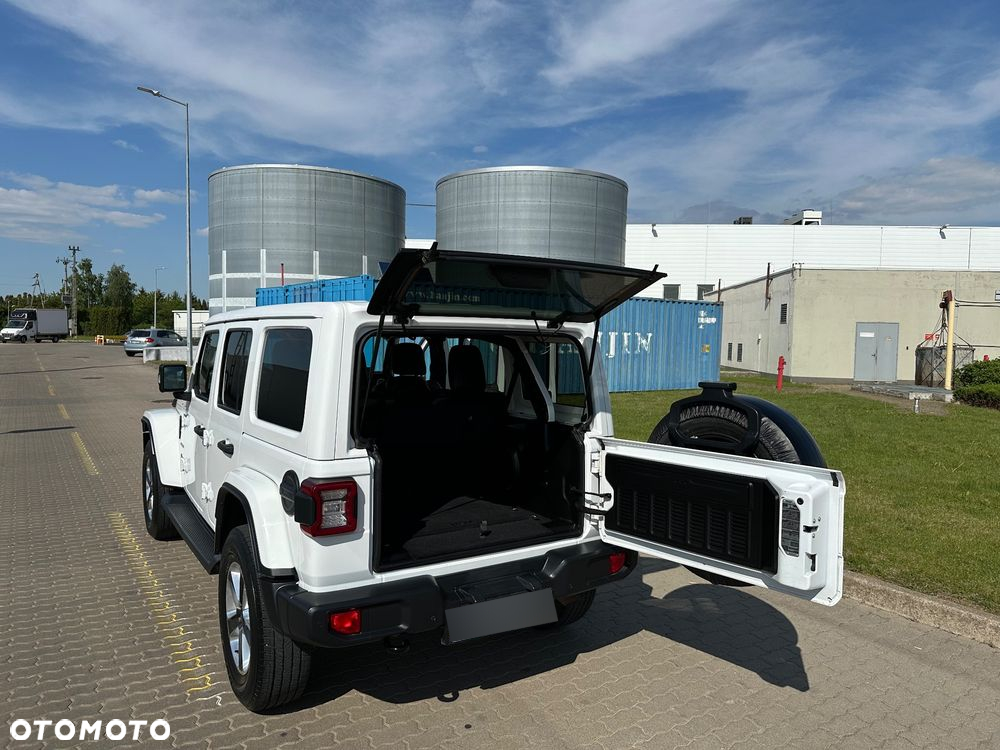 Jeep Wrangler Unlimited GME 2.0 Turbo Sahara - 23