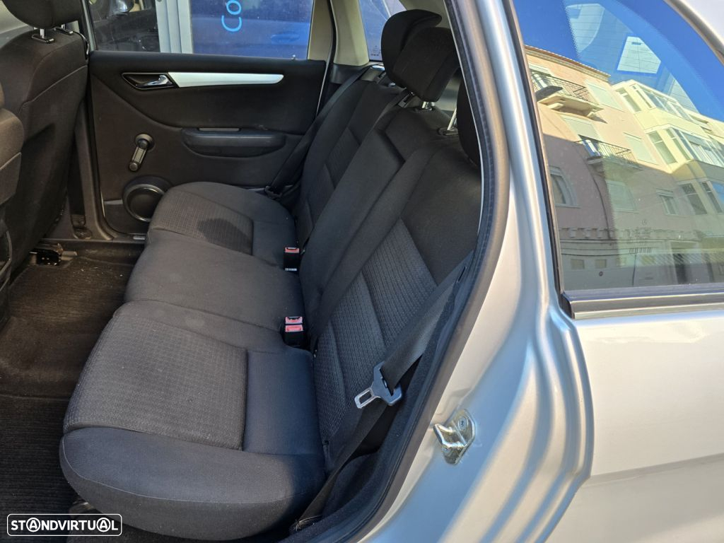 Mercedes-Benz B 200 CDi - 10
