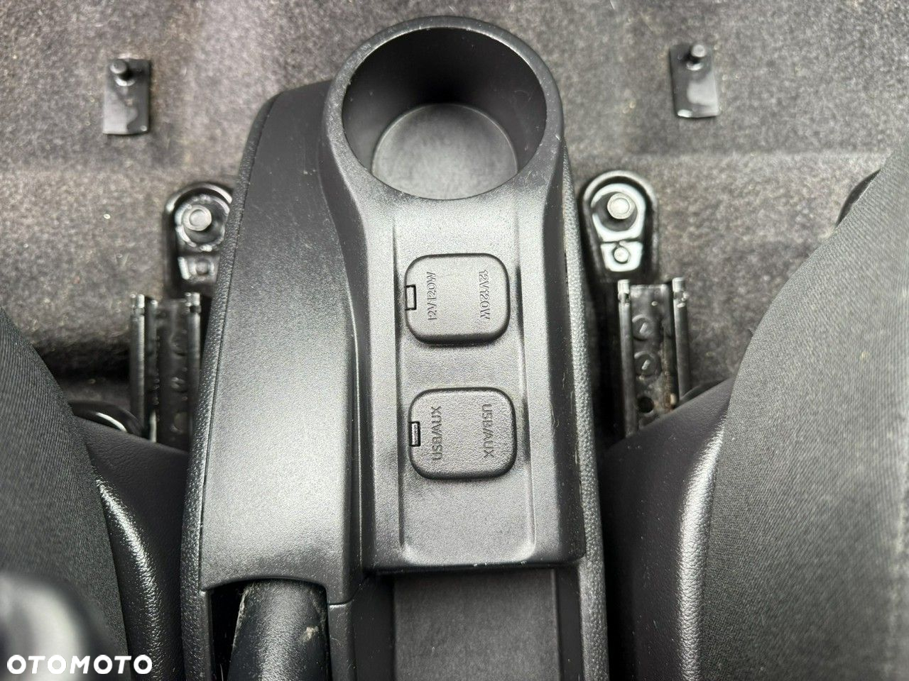 Mazda 2 - 17