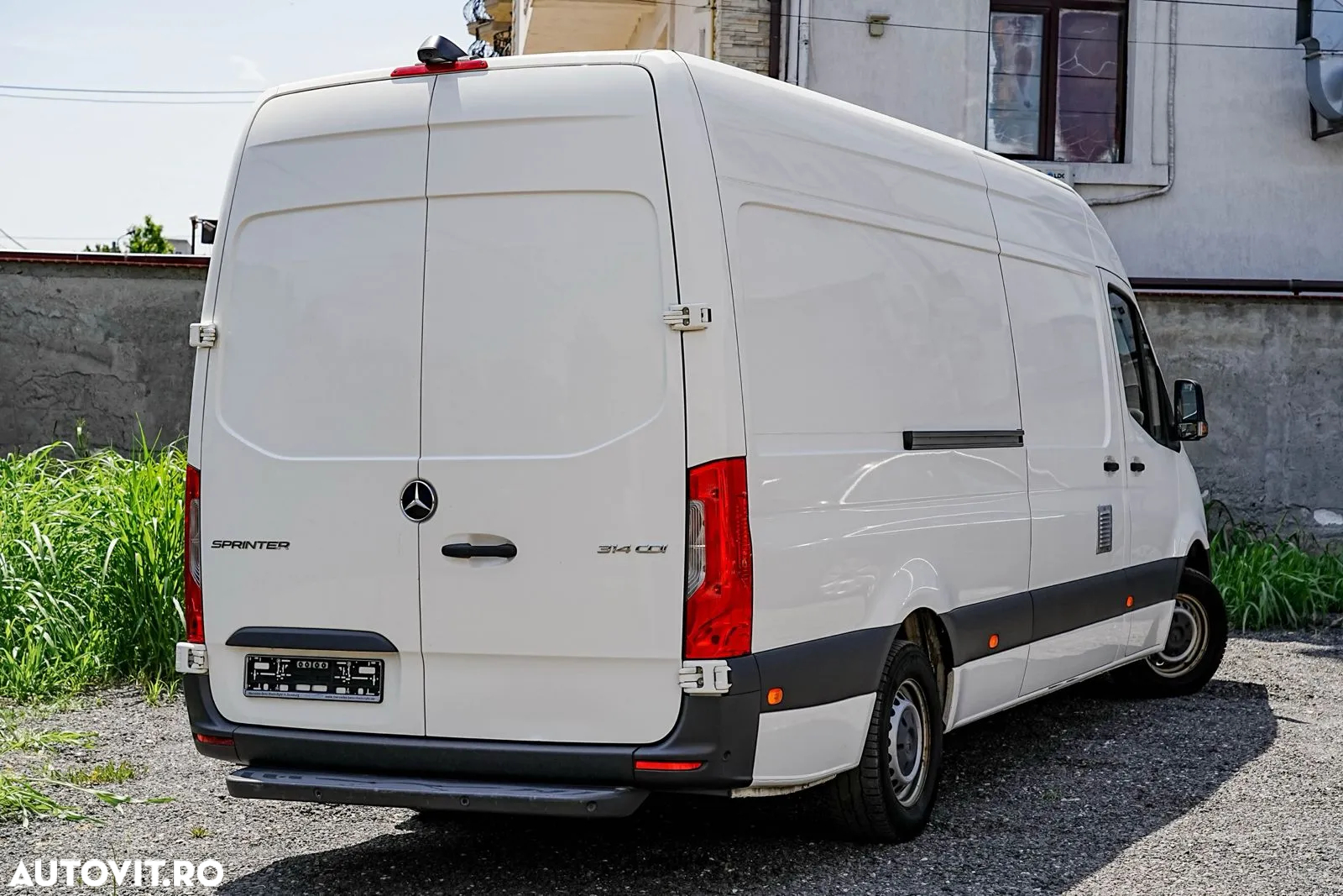 Mercedes-Benz Sprinter - 5