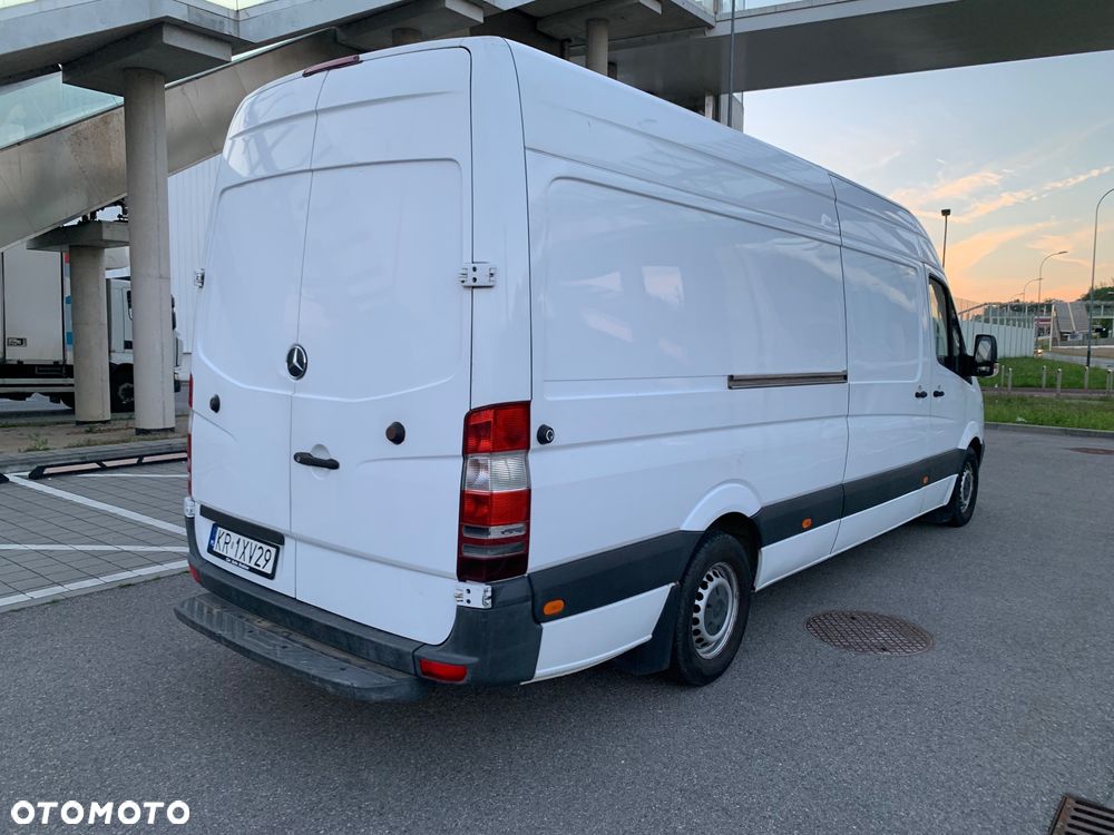 Mercedes-Benz Sprinter - 5