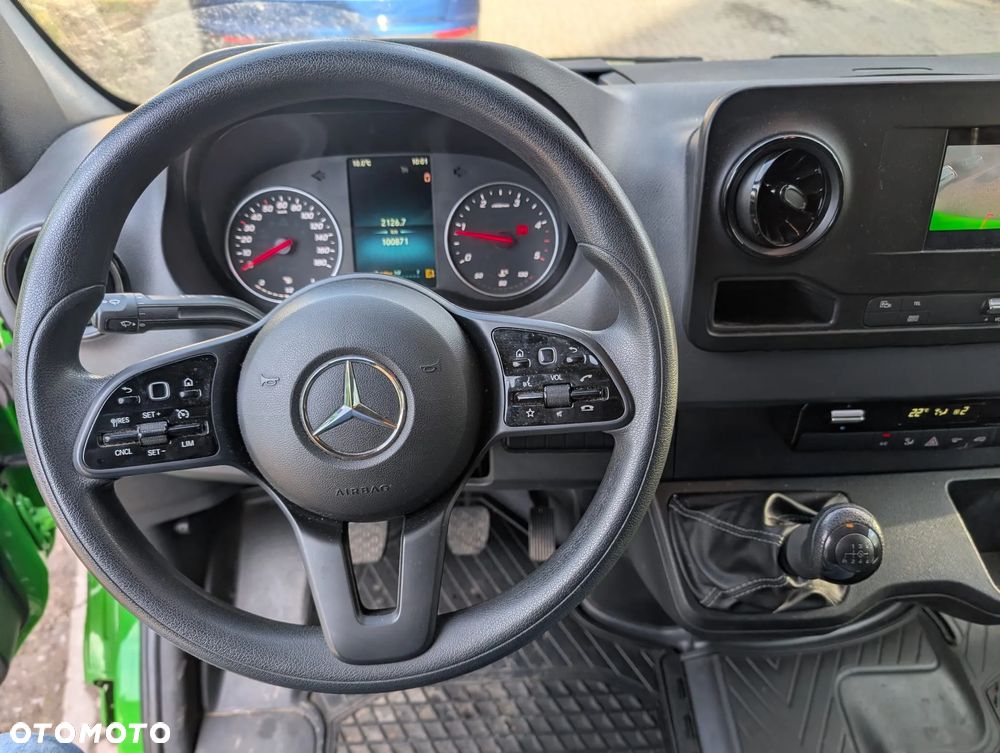 Mercedes-Benz Sprinter - 19