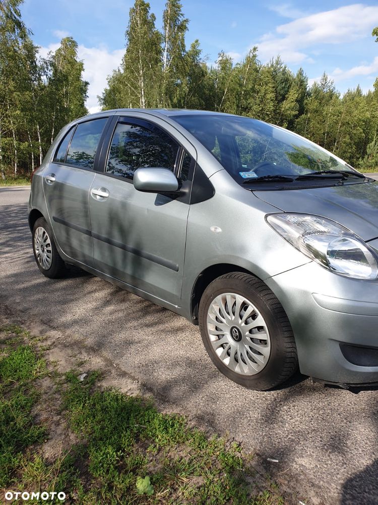 Toyota Yaris 1.33 Terra - 3