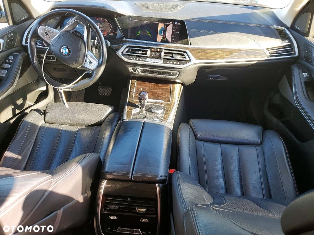 BMW X7 xDrive40i - 9