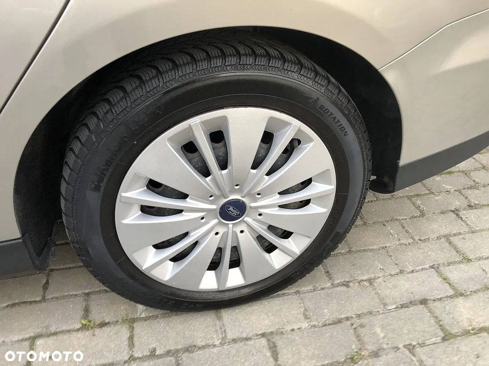 Ford Focus 1.6 Trend - 25
