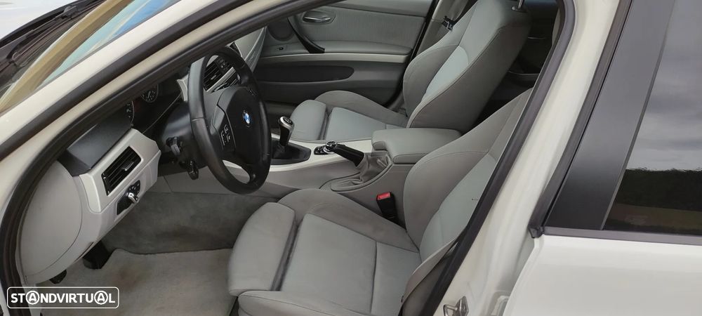 BMW 318 d Touring Sport Line - 8