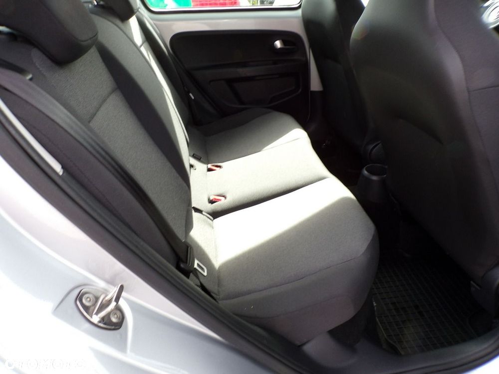 Volkswagen up! - 20