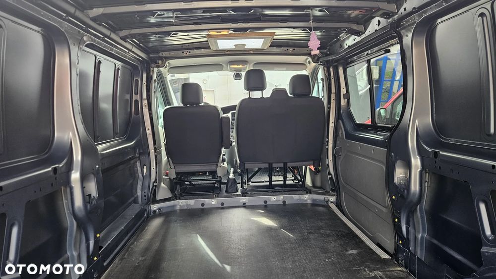 Renault Trafic - 6