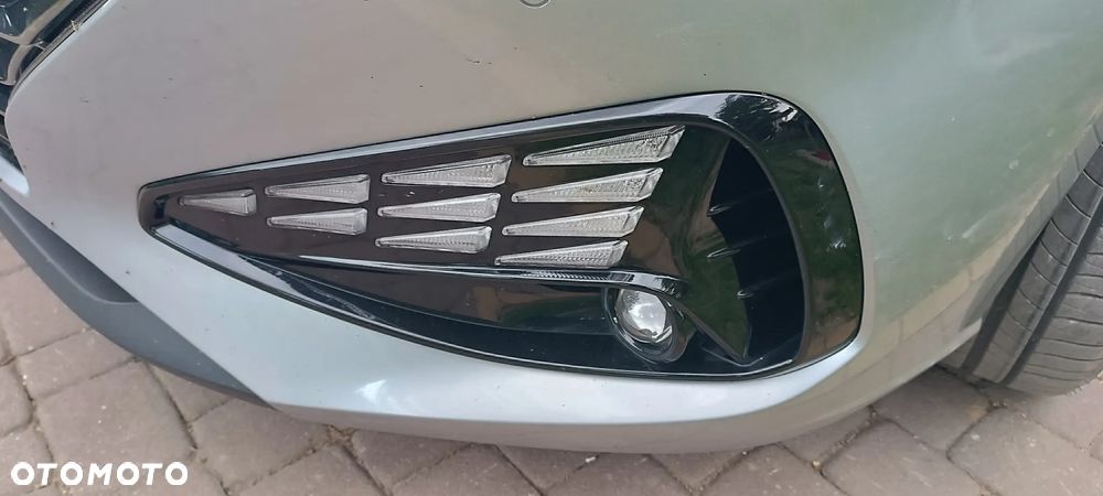 Hyundai i30 ver-1-6-d-comfort - 17