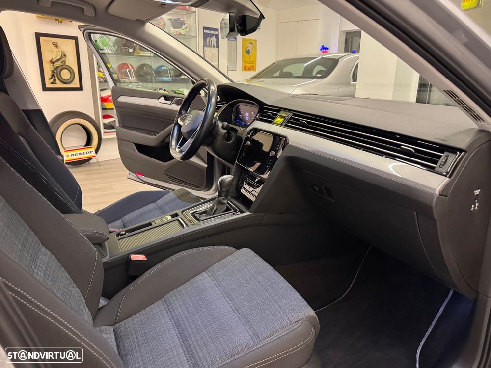 VW Passat 2.0 TDI Business DSG - 12