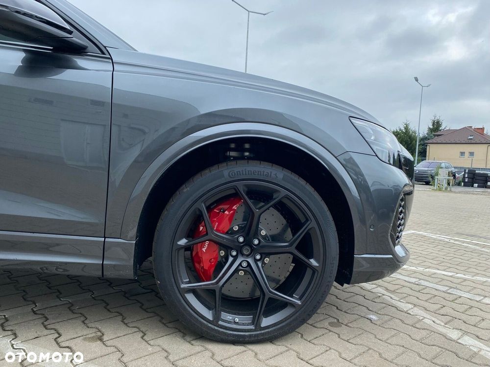 Audi RS Q8 - 8