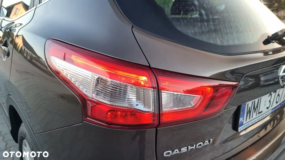 Nissan Qashqai 1.2 DIG-T N-Vision - 32