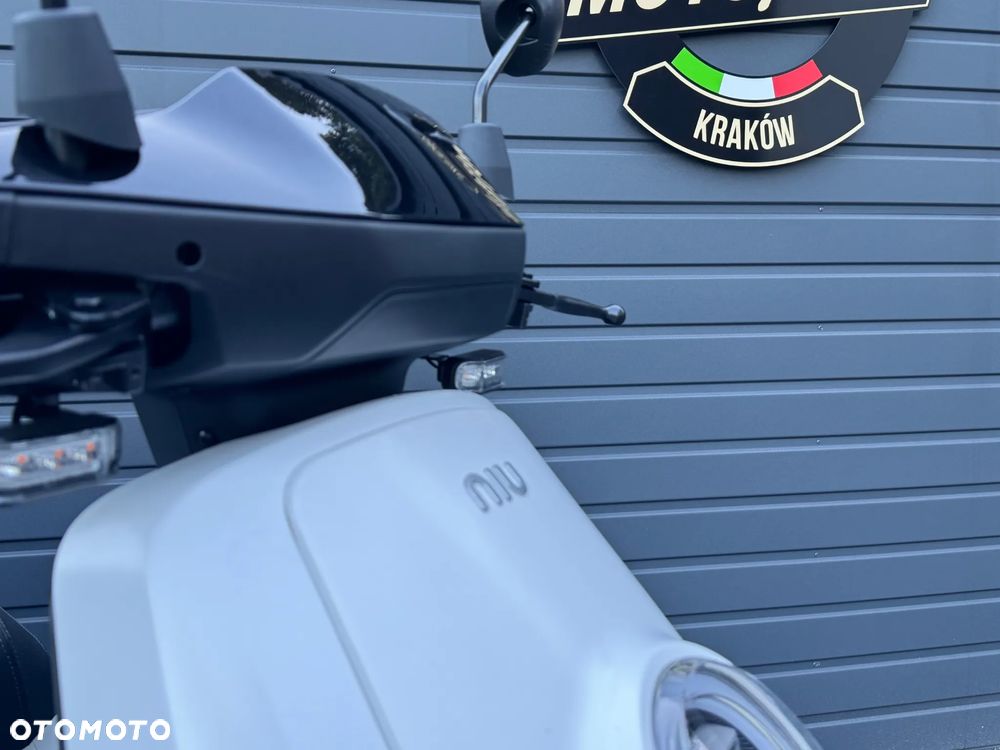 Niu MQI - 6