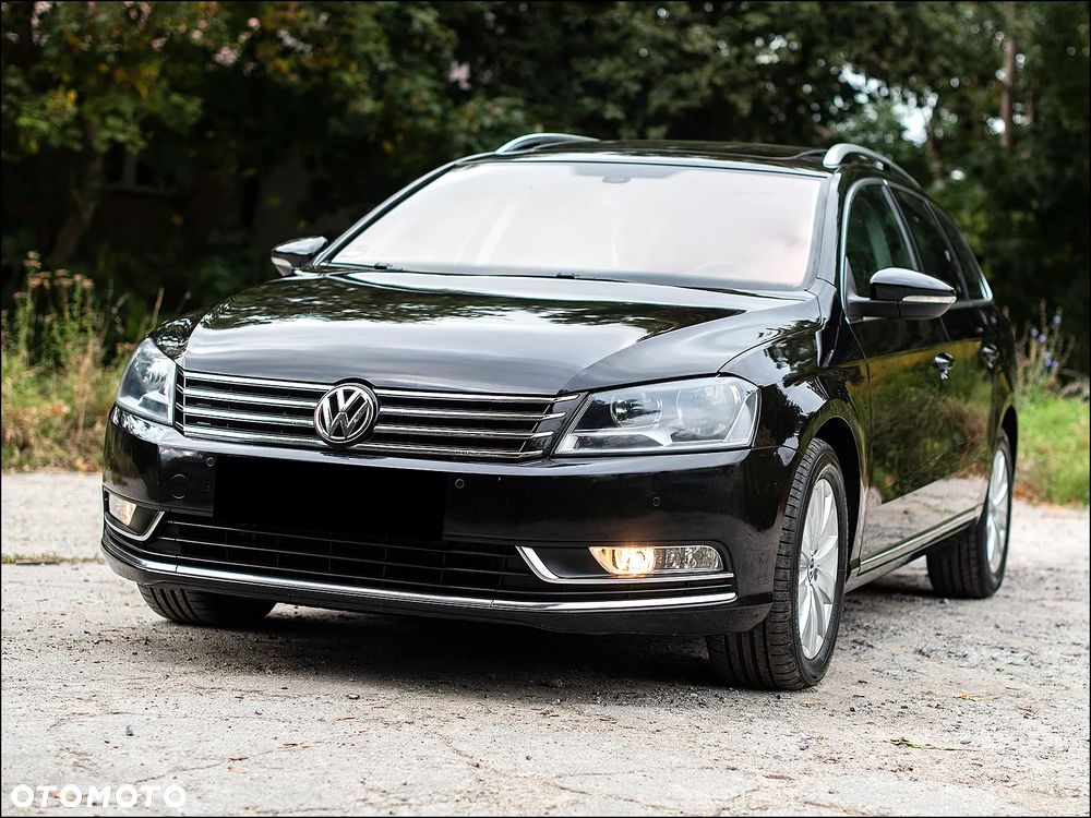 Volkswagen Passat - 12