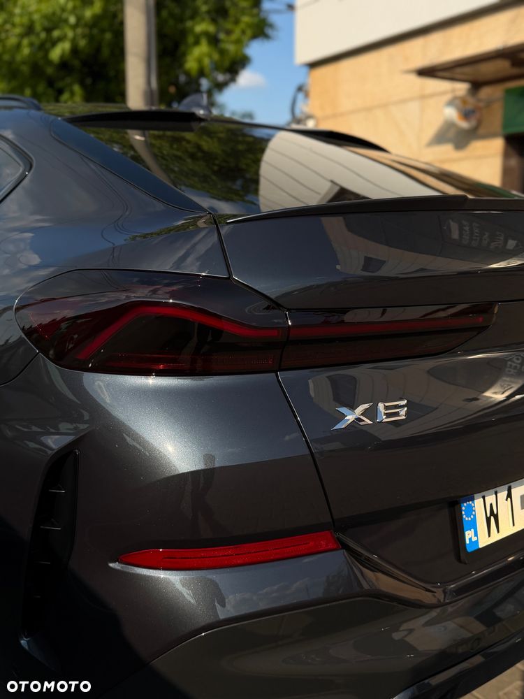 BMW X6 xDrive40i mHEV - 21