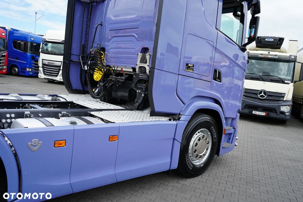 Scania / S 590 / V 8 / E 6 / ACC / BOOGIE / 3 OSIE / RETARDER / DMC 80 000 KG / JAK NOWA - 36