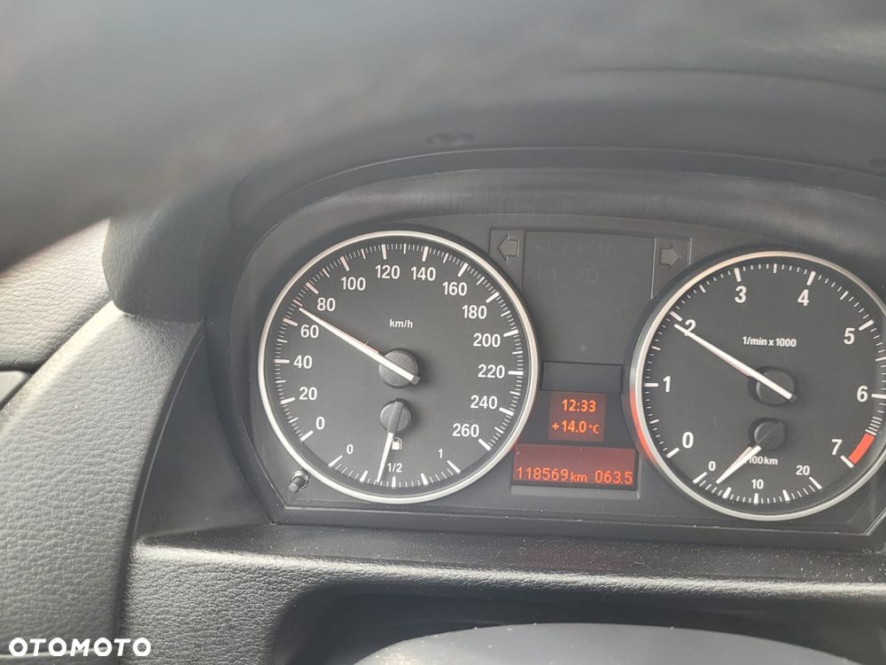 BMW X1 sDrive18i - 7