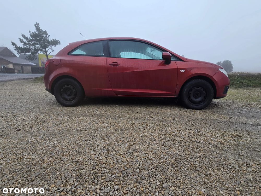 Seat Ibiza SC 1.6 16V Reference - 4