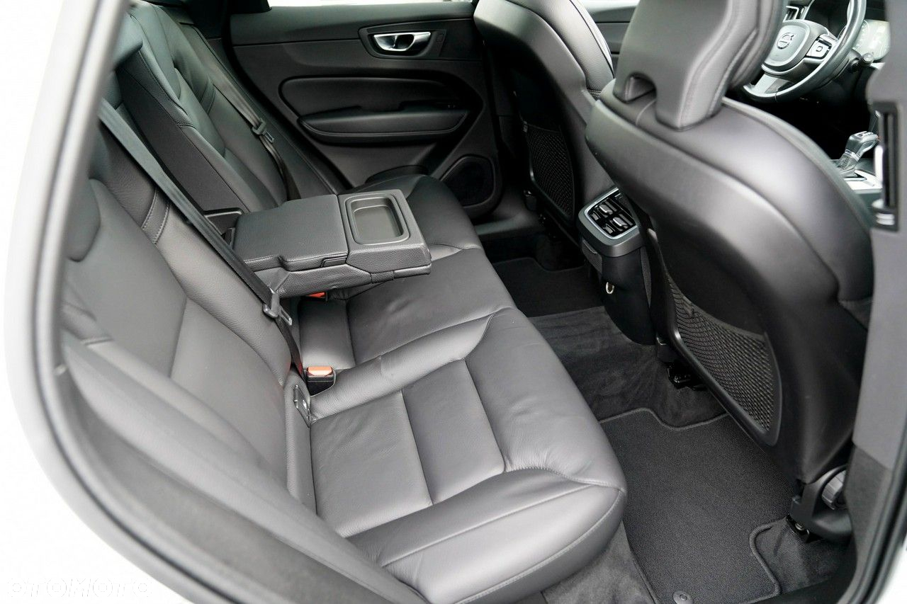 Volvo XC 60 D4 Inscription - 23