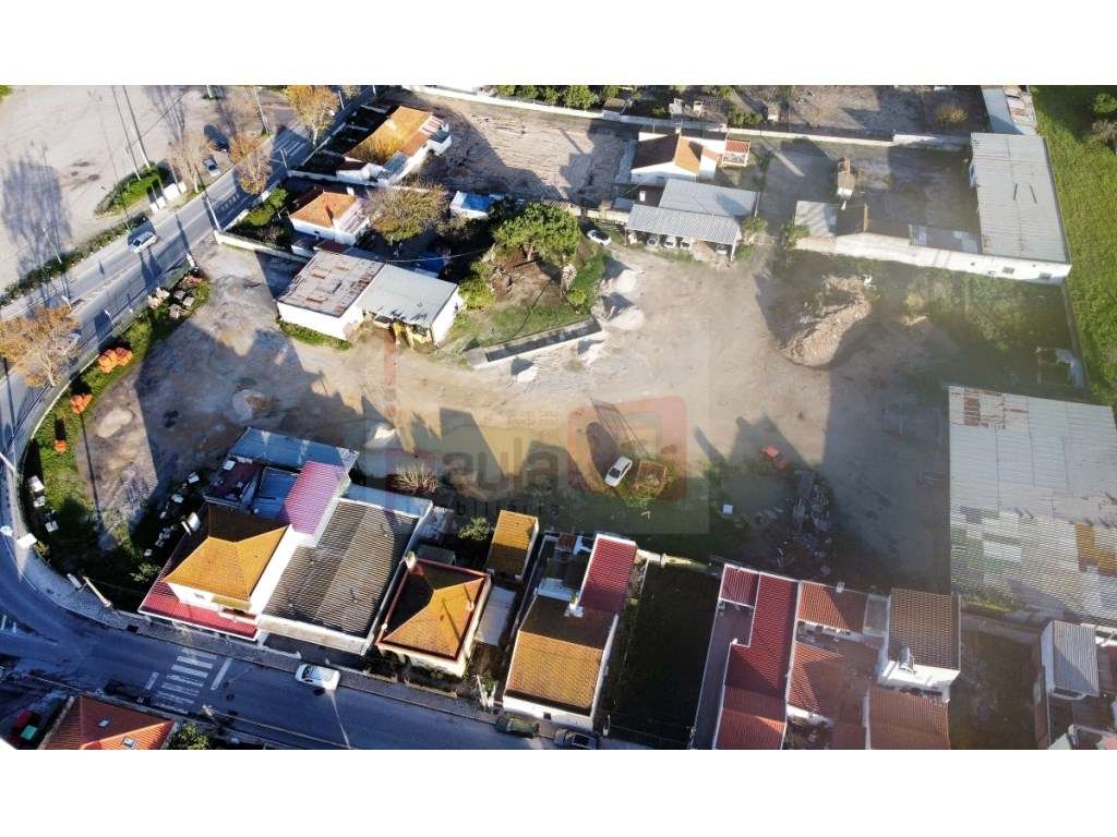 2 LOTES DE TERRENO URBANO COM 6911m2 ATALAIA - MONTIJO - Grande imagem: 3/4