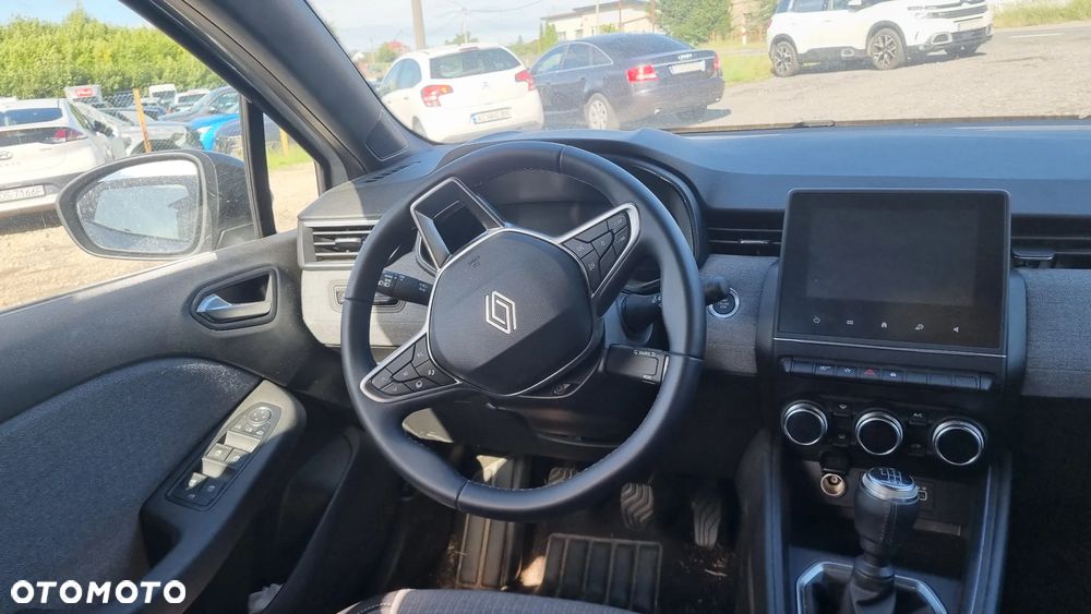 Renault Clio TCe 90 BUSINESS EDITION - 24