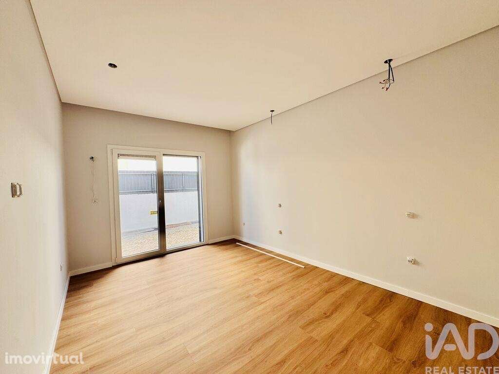 Casa / Villa T4 em Fernão Ferro de 147,00 m2 - Grande imagem: 3/11