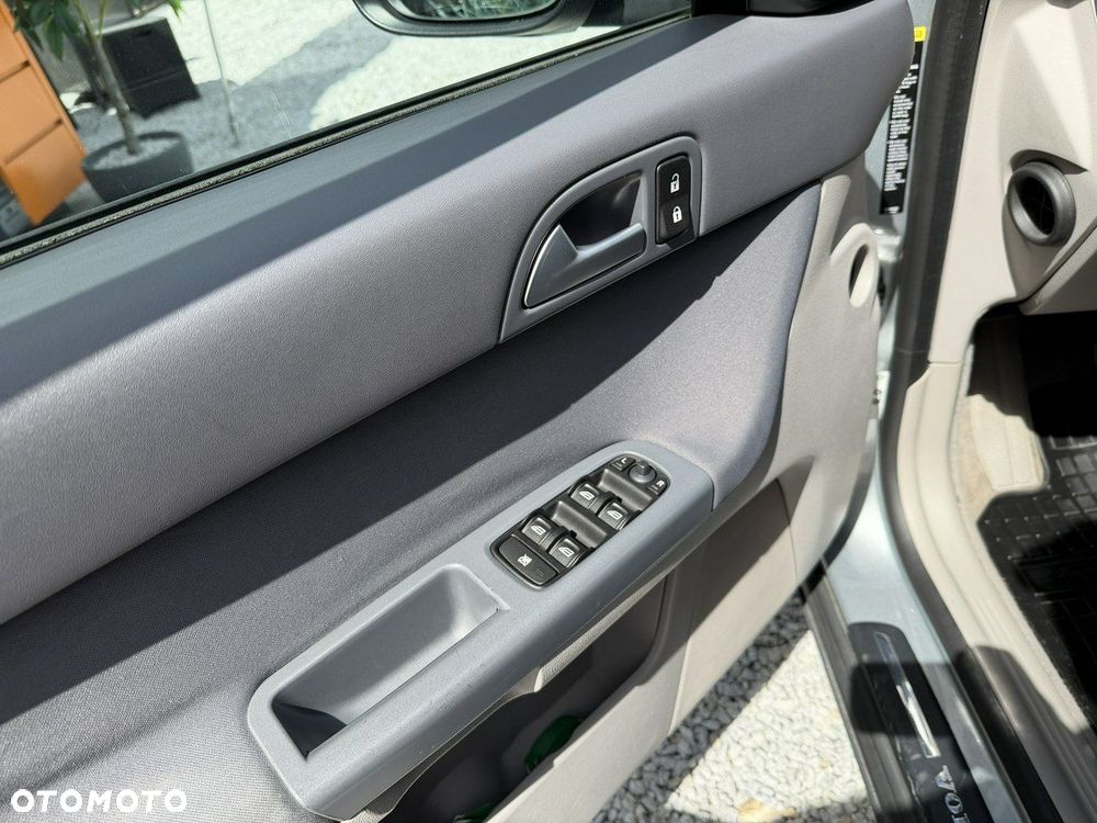 Volvo V50 - 12