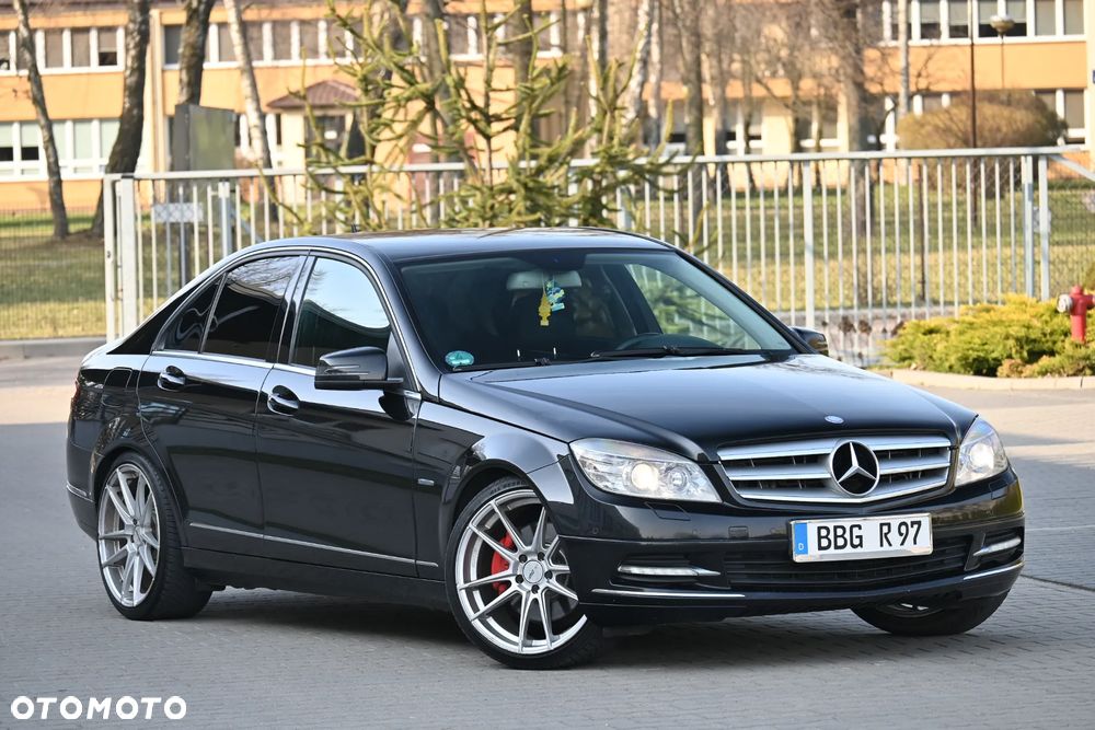 Mercedes-Benz Klasa C 350 CDI DPF 7G-TRONIC BlueEFFICIENCY Avantgarde - 4