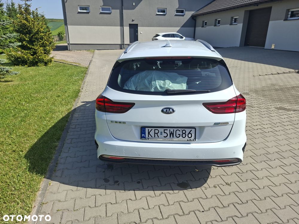 Kia Ceed 1.6 CRDi mHEV L - 5