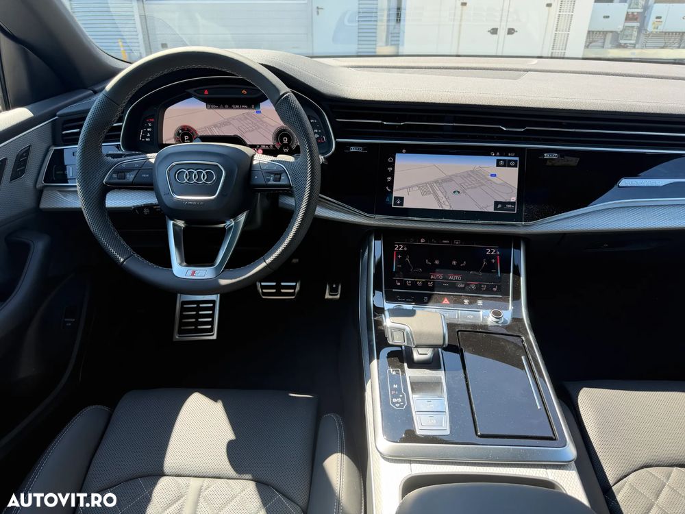 Audi Q8 - 18