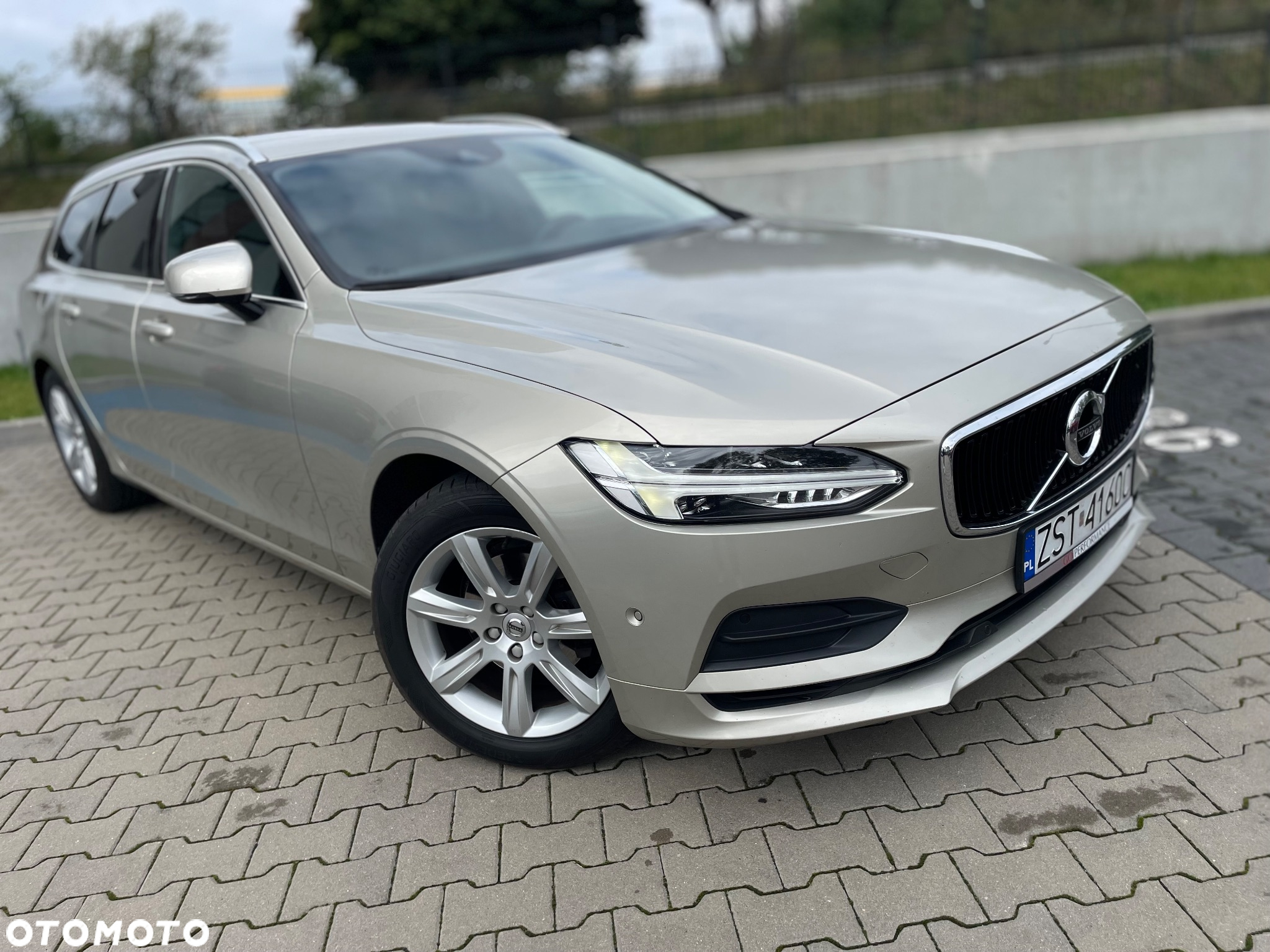 Volvo V90 - 8
