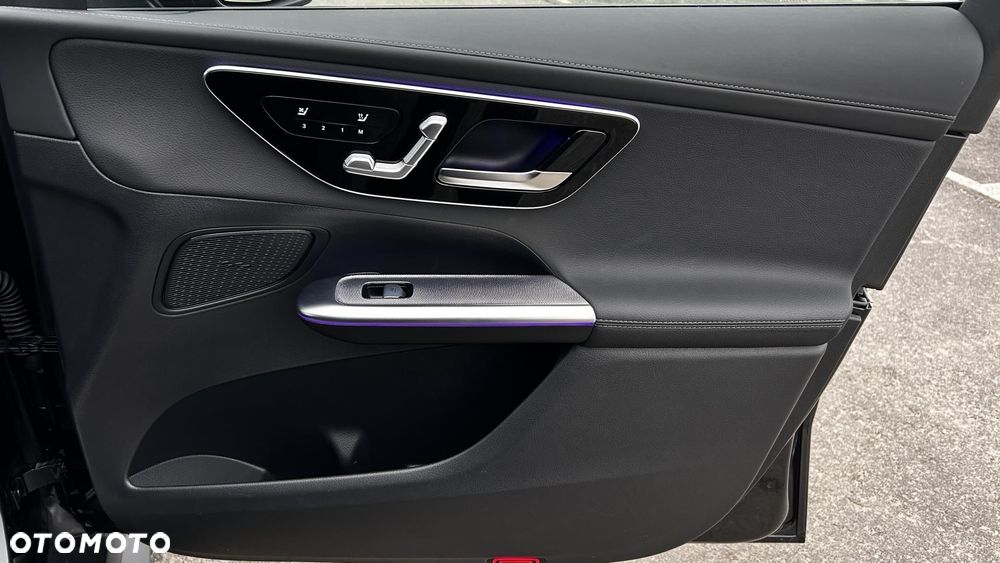 Mercedes-Benz GLC - 25