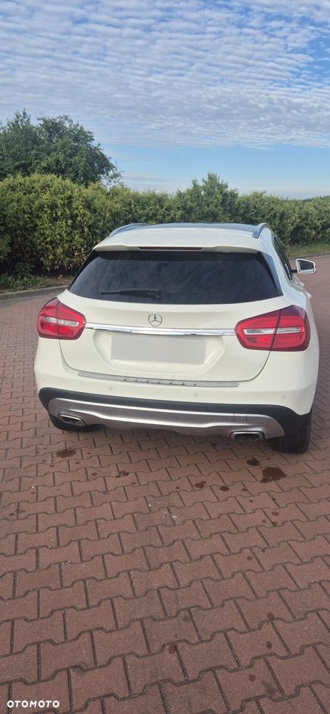 Mercedes-Benz GLA 250 4-Matic - 5