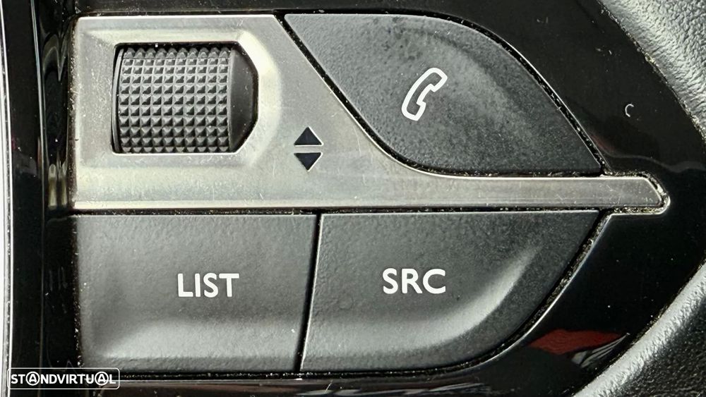 Peugeot 3008 PureTech 130 Stop & Start GPF EAT8 Crossway - 44