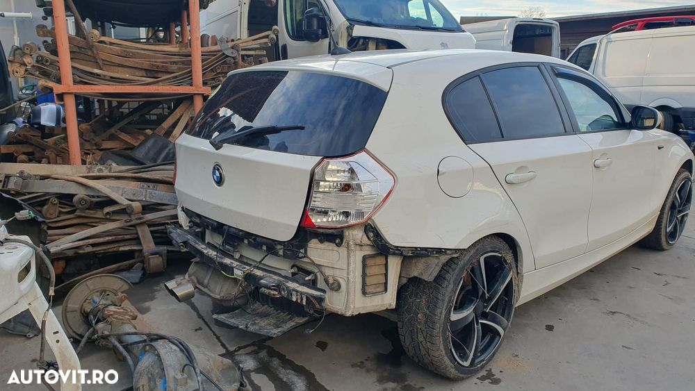 Usa Fata Spate Stanga Dreapta BMW Seria 1 2011 Hatchback Alb - 3