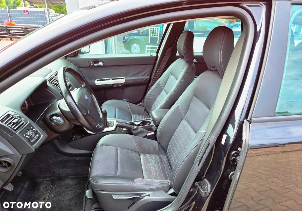 Volvo V50 - 23