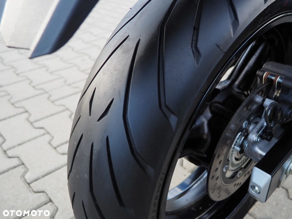 Suzuki Bandit - 25