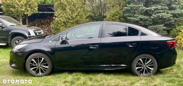 Toyota Avensis 1.8 Premium - 3