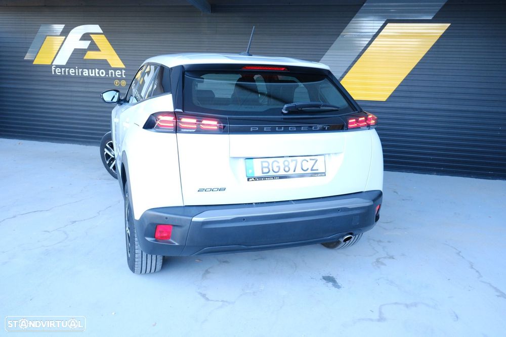 Peugeot 2008 - 6