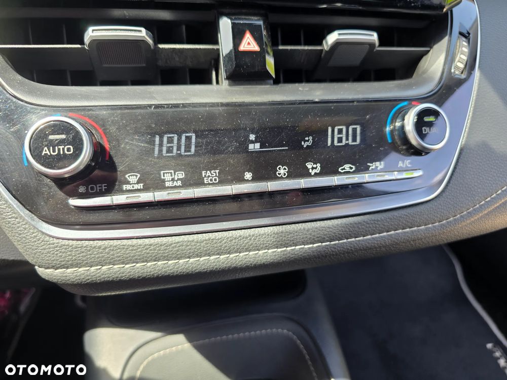 Toyota Corolla - 31